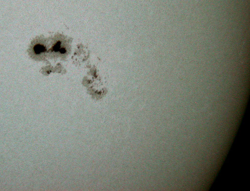 Sunspot group 0652. 2004/7/20 15:19 EDT