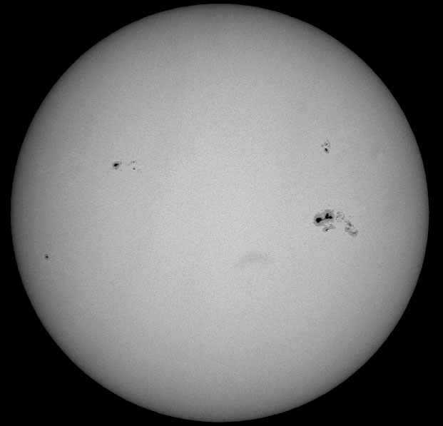 Sunspots 2004/7/20 15:11 EDT