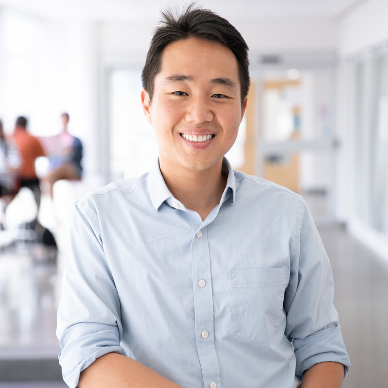  Portrait of Eunsuk Kang.